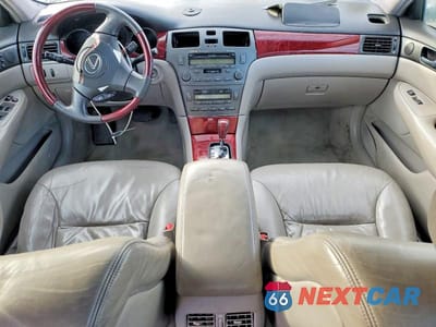 Zdjęcie 8 z 11 samochodu: 2002 LEXUS ES 300 BASE VIN:JTHBF30G820078369 - miniatura
