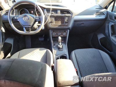 Zdjęcie 8 z 14 samochodu: 2019 VOLKSWAGEN TIGUAN S VIN:3VV1B7AX6KM057310 - miniatura