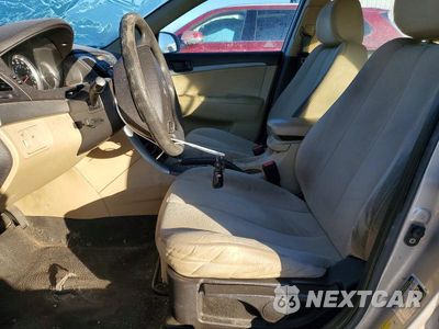 Zdjęcie 7 z 12 samochodu: 2010 HYUNDAI SONATA GLS VIN:5NPET4ACXAH650519 - miniatura