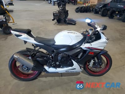 2024 SUZUKI GSX-R600 JS1GN7FA9R7100055 - główne zdjęcie licytacji z USA - miniatura