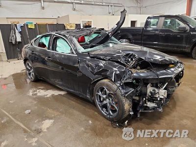 Czwarte zdjęcie samochodu z boku: 2018 ALFA ROMEO GIULIA TI Q4 VIN:ZARFAEENXJ7572040 - miniatura