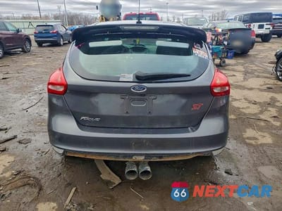 Zdjęcie 6 z 12 samochodu: 2016 FORD FOCUS ST VIN:1FADP3L91GL202613 - miniatura
