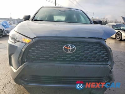Piąte zdjęcie samochodu w środku: 2025 TOYOTA COROLLA CROSS L VIN:7MUAAAAG9SV144154 - miniatura