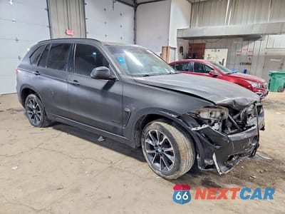 Czwarte zdjęcie samochodu z boku: 2018 BMW X5 XDRIVE35I VIN:5UXKR0C59J0X92025 - miniatura