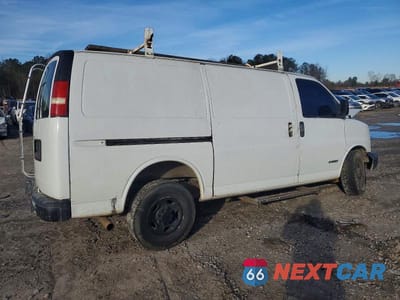 Trzecie zdjęcie samochodu z tyłu: 2004 CHEVROLET EXPRESS G3500 VIN:1GCHG35U441148356 - miniatura