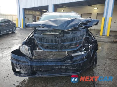 Piąte zdjęcie samochodu w środku: 2018 DODGE JOURNEY SE VIN:3C4PDCAB1JT447039 - miniatura