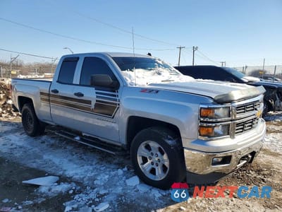 Czwarte zdjęcie samochodu z boku: 2014 CHEVROLET SILVERADO K1500 LT VIN:1GCVKREC5EZ410562 - miniatura