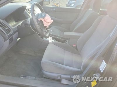 Zdjęcie 7 z 12 samochodu: 2007 HONDA ACCORD EX VIN:1HGCM56797A228507 - miniatura