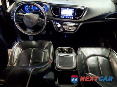 Zdjęcie 8 z 15 samochodu: 2019 CHRYSLER PACIFICA HYBRID LIMITED VIN:2C4RC1N78KR616824 - miniatura