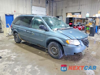 Czwarte zdjęcie samochodu z boku: 2005 CHRYSLER TOWN & COUNTRY LX VIN:2C4GP44R75R300917 - miniatura