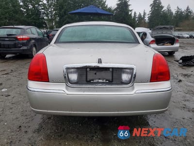 Zdjęcie 6 z 12 samochodu: 2011 LINCOLN TOWN CAR SIGNATURE LIMITED VIN:2LNBL8CV8BX759260 - miniatura