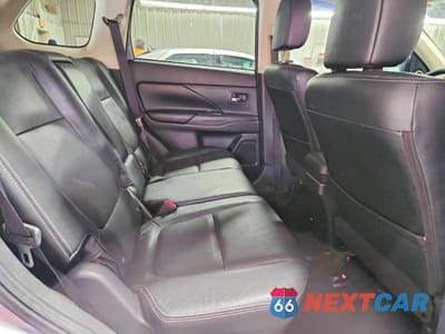 Zdjęcie 10 z 13 samochodu: 2015 MITSUBISHI OUTLANDER GT VIN:JA4JZ4AX0FZ013651 - miniatura