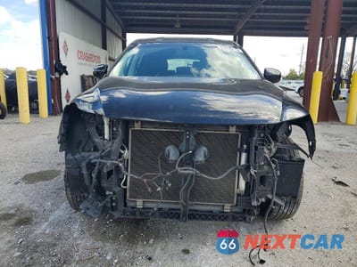 Piąte zdjęcie samochodu w środku: 2014 NISSAN PATHFINDER S VIN:5N1AR2MN2EC623472 - miniatura