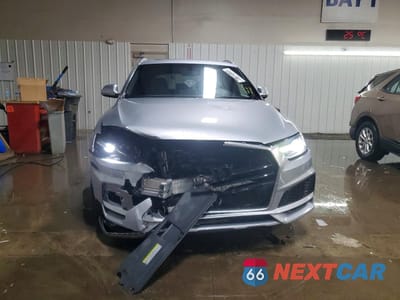 Piąte zdjęcie samochodu w środku: 2018 AUDI Q3 PREMIUM VIN:WA1BCCFS8JR033605 - miniatura