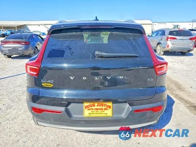 Zdjęcie 6 z 12 samochodu: 2021 VOLVO XC40 T5 MOMENTUM VIN:YV4162UK8M2600508 - miniatura