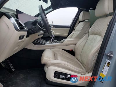Zdjęcie 7 z 12 samochodu: 2023 BMW X7 XDRIVE40I VIN:5UX23EM01P9N65305 - miniatura
