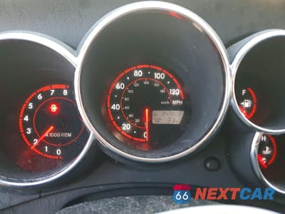 Zdjęcie 9 z 13 samochodu: 2008 PONTIAC VIBE VIN:5Y2SL65838Z420991 - miniatura