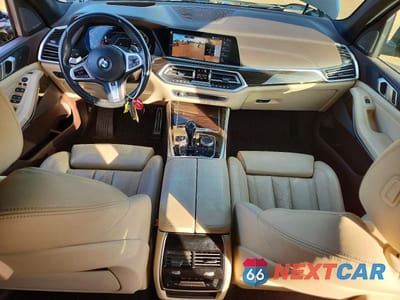 Zdjęcie 8 z 13 samochodu: 2019 BMW X5 XDRIVE40I VIN:5UXCR6C56KLK82075 - miniatura