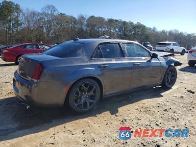 Trzecie zdjęcie samochodu z tyłu: 2022 CHRYSLER 300 TOURING VIN:2C3CCAAG4NH205480 - miniatura