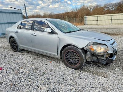 Czwarte zdjęcie samochodu z boku: 2010 CHEVROLET MALIBU LS VIN:1G1ZB5EB7AF220073 - miniatura