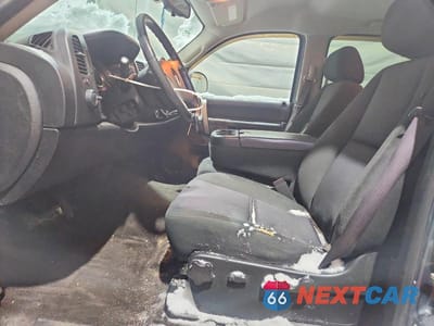 Zdjęcie 7 z 12 samochodu: 2010 GMC SIERRA K1500 SLE VIN:3GTRKVE39AG268950 - miniatura