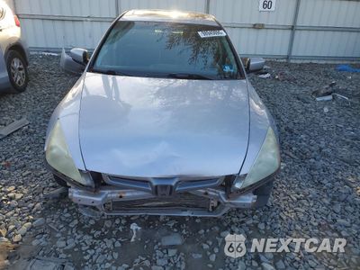 Piąte zdjęcie samochodu w środku: 2004 HONDA ACCORD EX VIN:1HGCM56734A178974 - miniatura