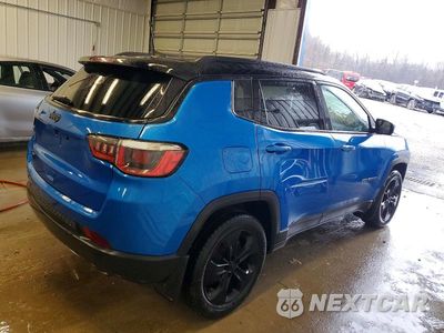 Trzecie zdjęcie samochodu z tyłu: 2019 JEEP COMPASS LATITUDE VIN:3C4NJDBB4KT806907 - miniatura