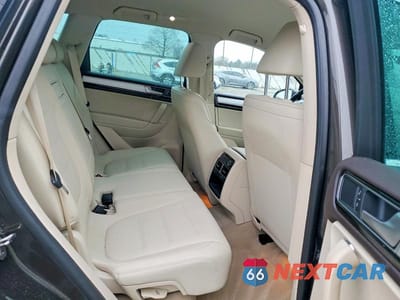 Zdjęcie 11 z 13 samochodu: 2017 VOLKSWAGEN TOUAREG SPORT VIN:WVGEF7BP2HD006874 - miniatura