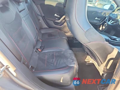 Zdjęcie 10 z 13 samochodu: 2023 MERCEDES-BENZ CLA 250 4MATIC VIN:W1K5J4HBXPN411277 - miniatura
