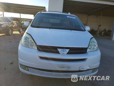 Piąte zdjęcie samochodu w środku: 2004 TOYOTA SIENNA XLE VIN:5TDZA22CX4S094351 - miniatura
