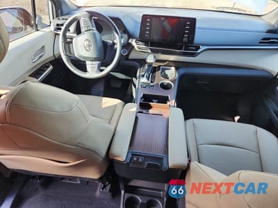 Zdjęcie 8 z 13 samochodu: 2024 TOYOTA SIENNA XLE 7-PASSENGER VIN:5TDYRKEC6RS212242 - miniatura