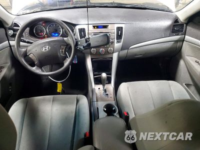 Zdjęcie 8 z 12 samochodu: 2010 HYUNDAI SONATA GLS VIN:5NPET4AC6AH650632 - miniatura
