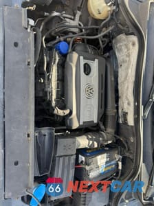 Zdjęcie 7 z 10 samochodu: 2011 VOLKSWAGEN TIGUAN S VIN:WVGCV7AX1BW502417 - miniatura