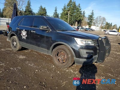 Czwarte zdjęcie samochodu z boku: 2016 FORD EXPLORER POLICE INTERCEPTOR VIN:1FM5K8AR2GGD31879 - miniatura