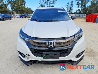 Piąte zdjęcie samochodu w środku: 2020 HONDA HR-V SPORT VIN:3CZRU6H13LM714115 - miniatura