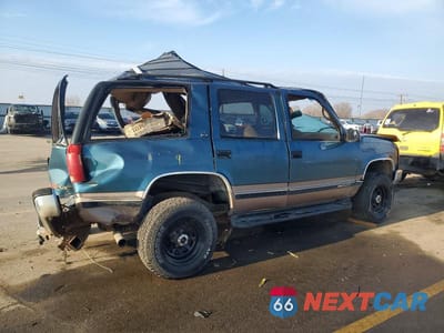 Trzecie zdjęcie samochodu z tyłu: 1995 GMC YUKON VIN:1GKEK13K3SJ764641 - miniatura