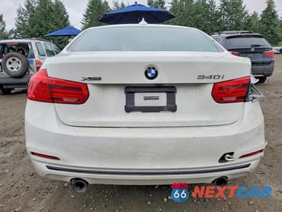 Zdjęcie 6 z 11 samochodu: 2018 BMW 340 XI VIN:WBA8B7G58JNV10931 - miniatura