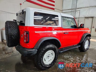 Trzecie zdjęcie samochodu z tyłu: 2024 FORD BRONCO HERITAGE VIN:1FMDE4CP6RLA28900 - miniatura