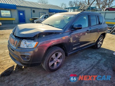 2016 JEEP COMPASS LATITUDE 1C4NJCEA4GD792789 - główne zdjęcie licytacji z USA - miniatura