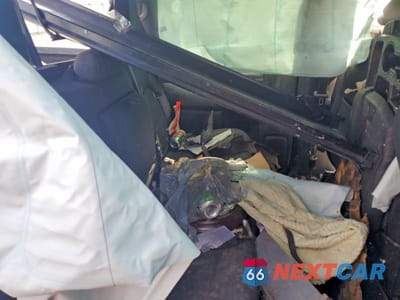 Zdjęcie 10 z 11 samochodu: 2021 CHEVROLET SILVERADO K1500 LT VIN:1GCUYDED4MZ144620 - miniatura