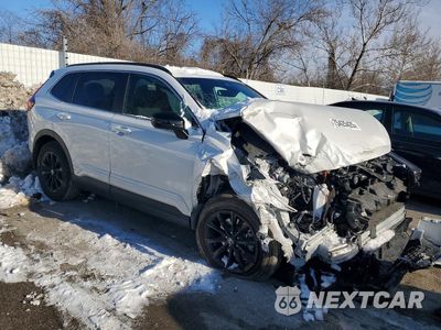 Czwarte zdjęcie samochodu z boku: 2025 HONDA CR-V SPORT VIN:7FARS6H50SE027938 - miniatura