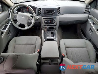 Zdjęcie 8 z 13 samochodu: 2006 JEEP GRAND CHEROKEE LAREDO VIN:1J4GR48K46C172518 - miniatura