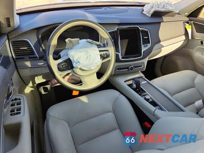 Zdjęcie 8 z 13 samochodu: 2025 VOLVO XC90 PLUS VIN:YV4M12PE0S1315421 - miniatura