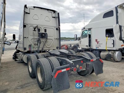 Trzecie zdjęcie samochodu z tyłu: 2014 FREIGHTLINER CASCADIA 125 SEMI TRUCK VIN:1FUJGLD67ELFP4094 - miniatura