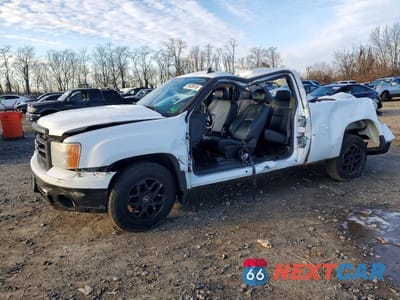 2008 GMC SIERRA K1500 1GTEK19J28Z329615 - główne zdjęcie licytacji z USA - miniatura