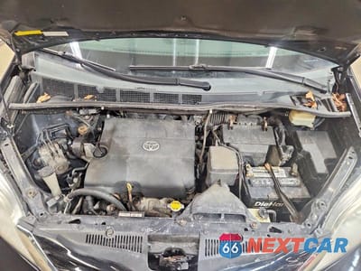 Zdjęcie 12 z 13 samochodu: 2015 TOYOTA SIENNA LE VIN:5TDJK3DC3FS119364 - miniatura