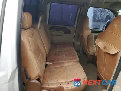 Zdjęcie 10 z 12 samochodu: 2006 FORD F350 SRW SUPER DUTY VIN:1FTWW31P46EA44679 - miniatura