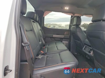 Zdjęcie 10 z 12 samochodu: 2025 FORD F250 SUPER DUTY VIN:1FT8W2BTXSED63688 - miniatura
