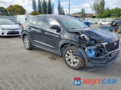 Czwarte zdjęcie samochodu z boku: 2019 HYUNDAI TUCSON SE VIN:KM8J23A46KU021301 - miniatura