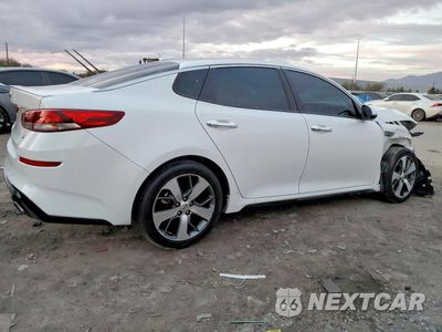 Trzecie zdjęcie samochodu z tyłu: 2020 KIA OPTIMA S VIN:5XXGT4L39LG405179 - miniatura